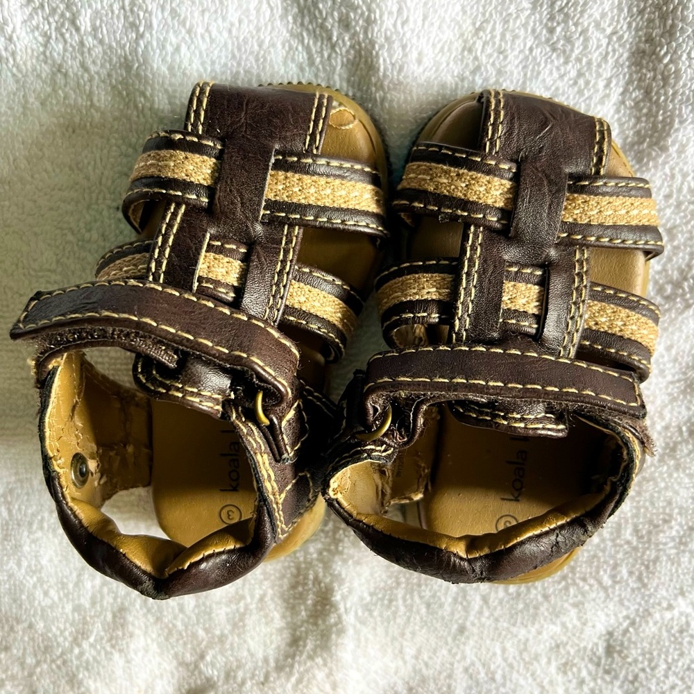 Koala Kids Brown and Tan Sandals size 3